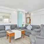 Wonderful Penthouse Апартаменти